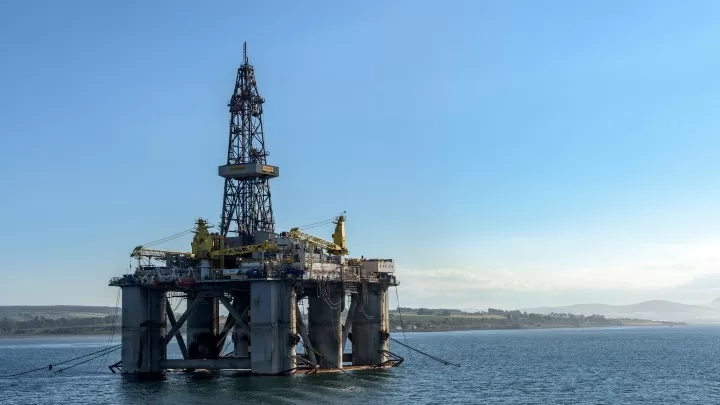 Sea Oil Drilling